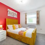 Apartamento New! Stylish 5-bed In Stockton-on-tees By With Us, Perfect For Contractors & Large Groups, Free Parking! Thornaby on Tees