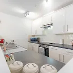 New! Stylish 5-bed In Stockton-on-tees By With Us, Perfect For Contractors & Large Groups, Free Parking! Thornaby on Tees
