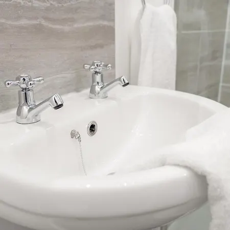 アパート New! Stylish 5-bed In Stockton-on-tees By With Us, Perfect For Contractors & Large Groups, Free Parking! Thornaby on Tees