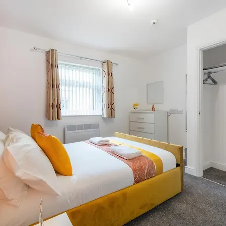 Apartment New! Stylish 5-bed In Stockton-on-tees By With Us, Perfect For Contractors & Large Groups, Free Parking! Thornaby on Tees