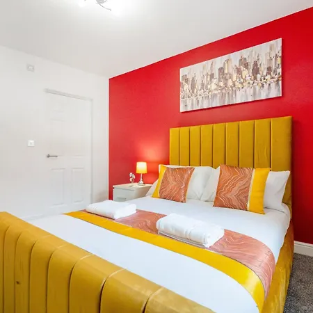 Apartment New! Stylish 5-bed In Stockton-on-tees By With Us, Perfect For Contractors & Large Groups, Free Parking! *