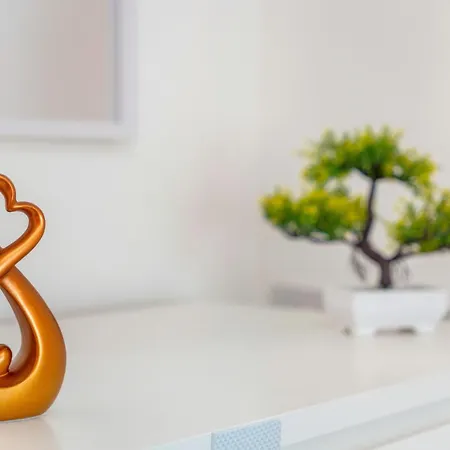 New! Stylish 5-bed In Stockton-on-tees By With Us, Perfect For Contractors & Large Groups, Free Parking!