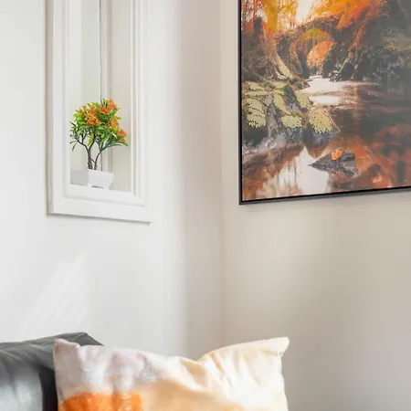 Apartament New! Stylish 5-bed In Stockton-on-tees By With Us, Perfect For Contractors & Large Groups, Free Parking!