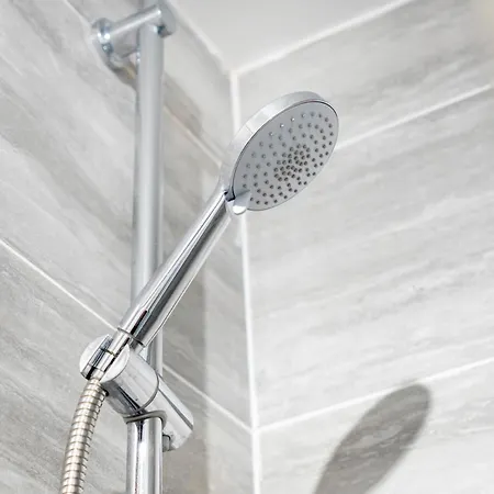 New! Stylish 5-bed In Stockton-on-tees By With Us, Perfect For Contractors & Large Groups, Free Parking!