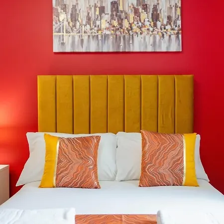 Apartment New! Stylish 5-bed In Stockton-on-tees By With Us, Perfect For Contractors & Large Groups, Free Parking! *